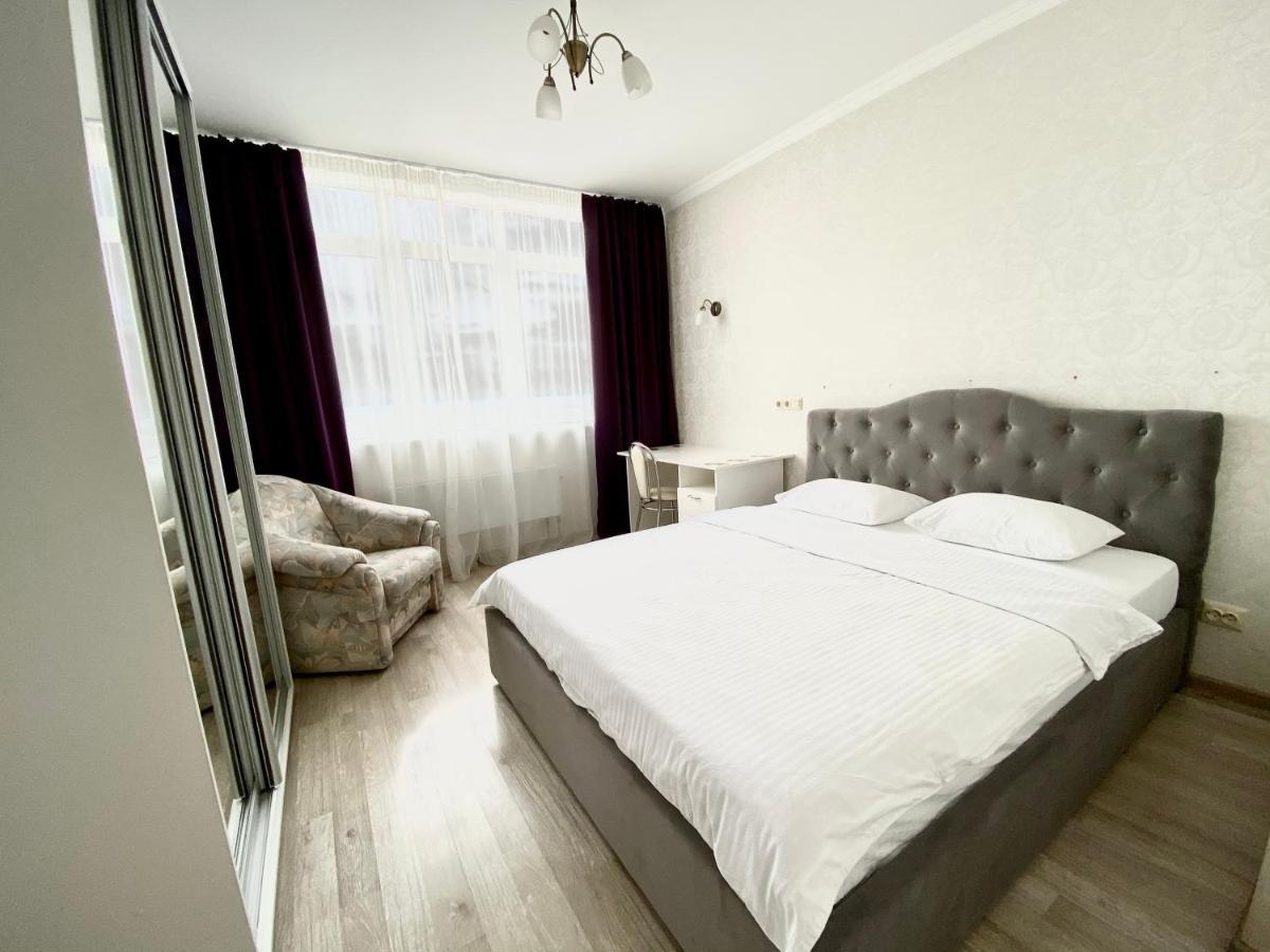 Apartments With Dnipro View Київ Екстер'єр фото