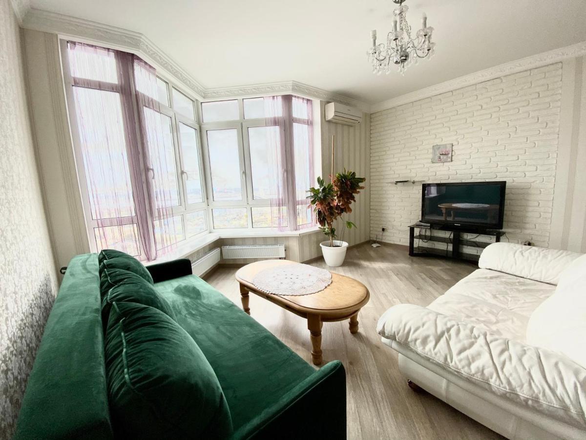 Apartments With Dnipro View Київ Екстер'єр фото